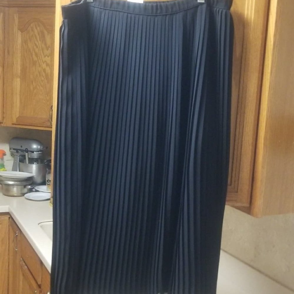 ALEXON WOMENS SKIRT SIZE LARGE /GRANDE